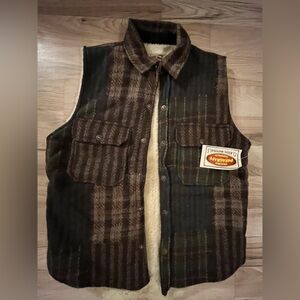 Vintage Paragraffe Brown Plaid Wool Vest with Sherpa Lining. NWT. Men’s Size M.
